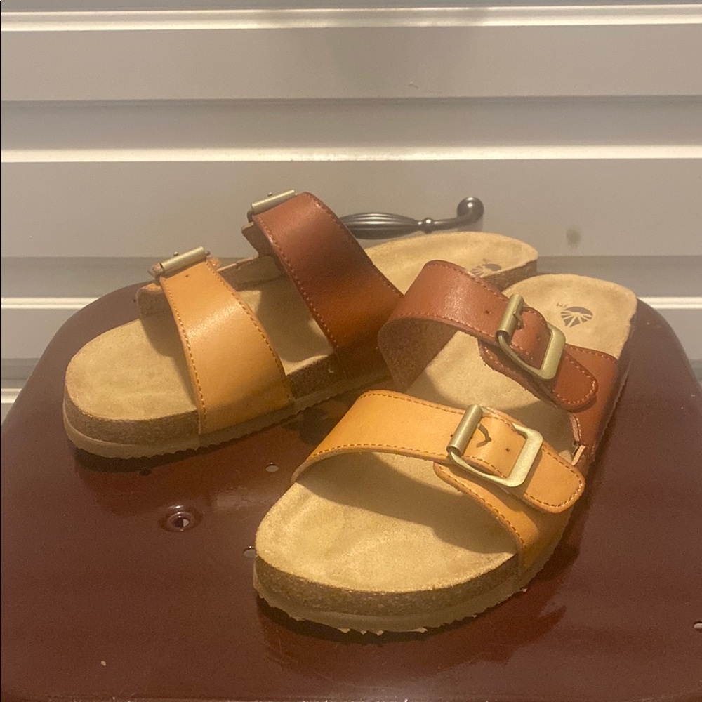 EUC. Brown and Tan Sandals. Women’s Size 10